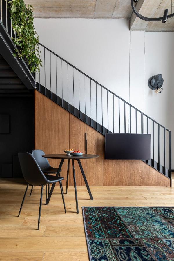 Stylish Loft With Terrace Paupys, Old Town Apartment